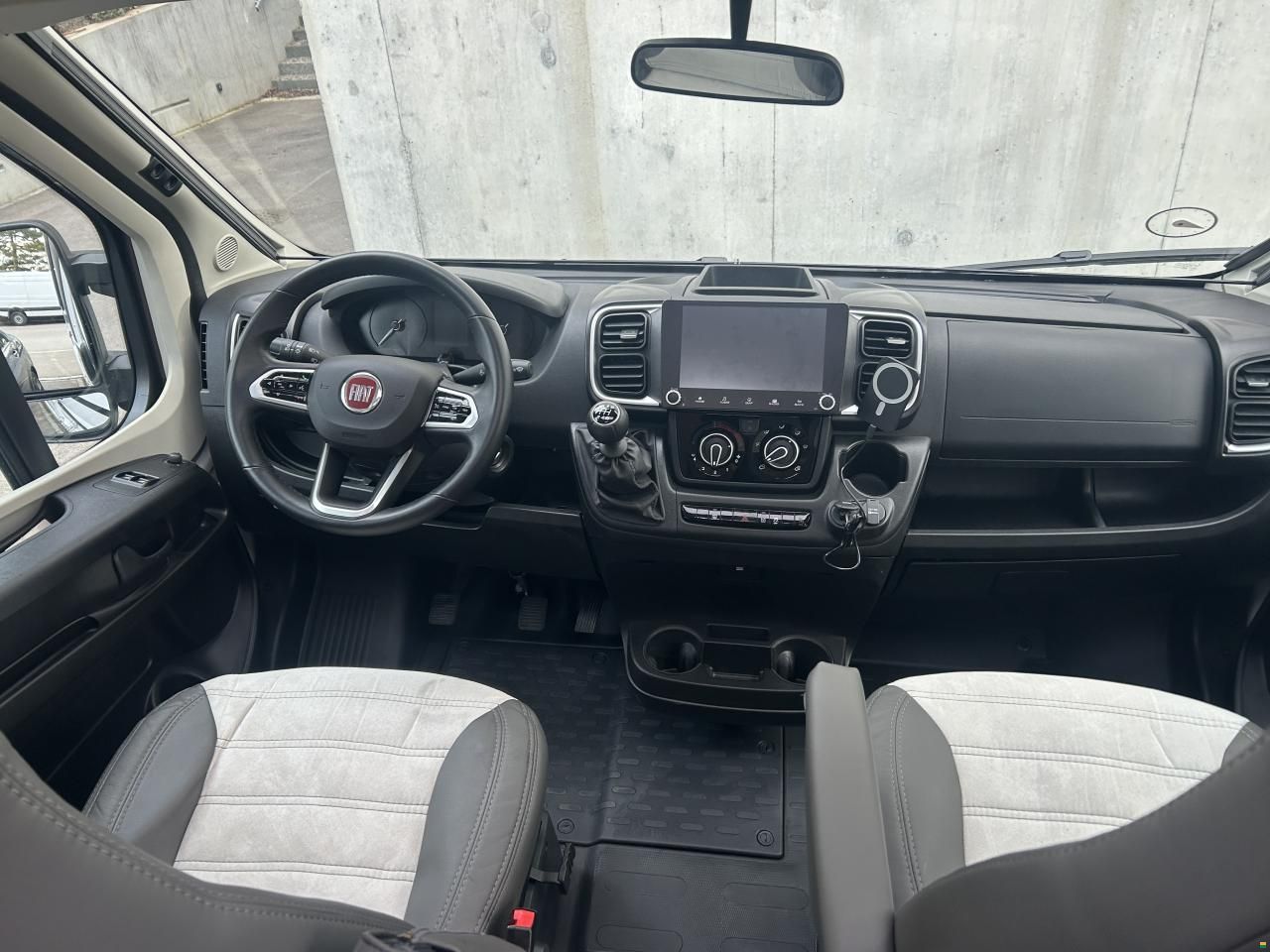 Sunlight V66 Adventure