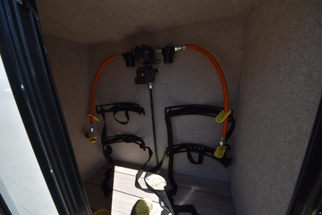 Forster-Reisemobile Alkoven FA 699 DVB