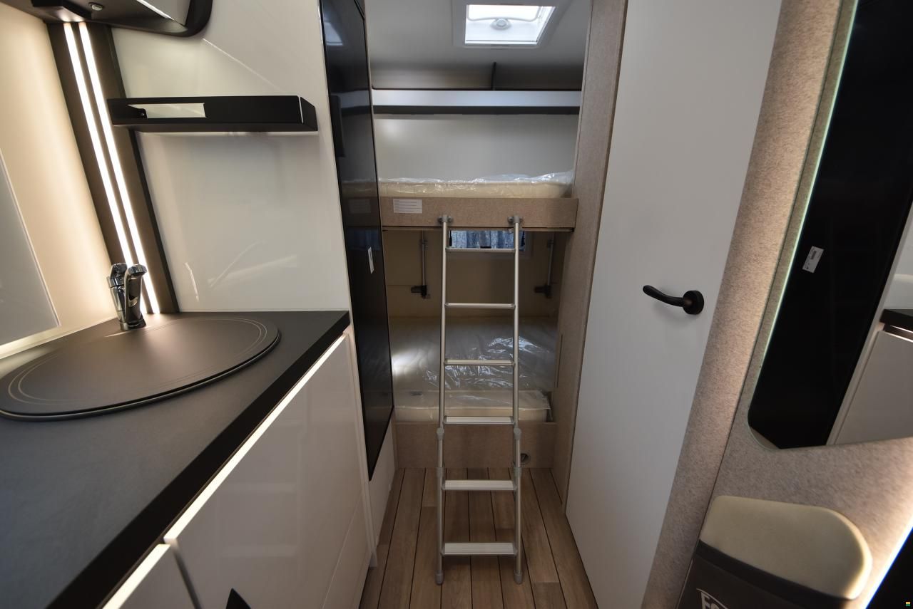 Forster-Reisemobile Alkoven FA 699 DVB