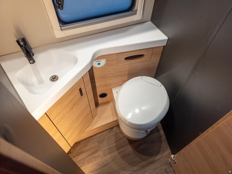 Knaus Live Wave 700 LX Platinum Selection