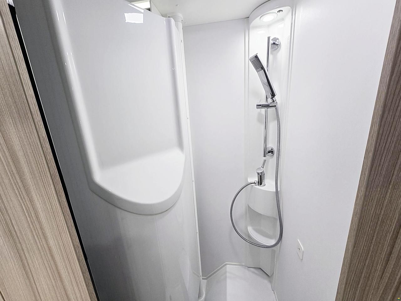 Adria COMPACT DL 2.2 MJ