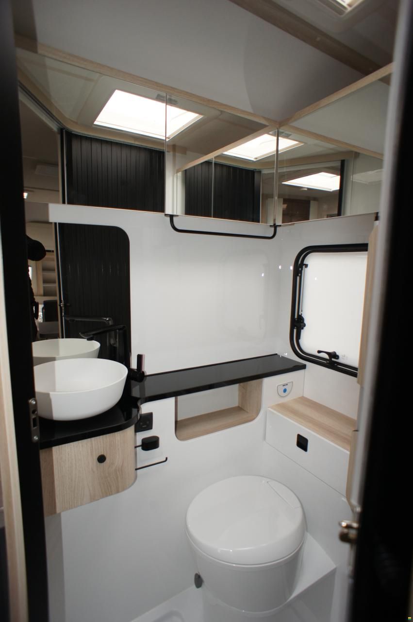 Hobby De Luxe 460 SL