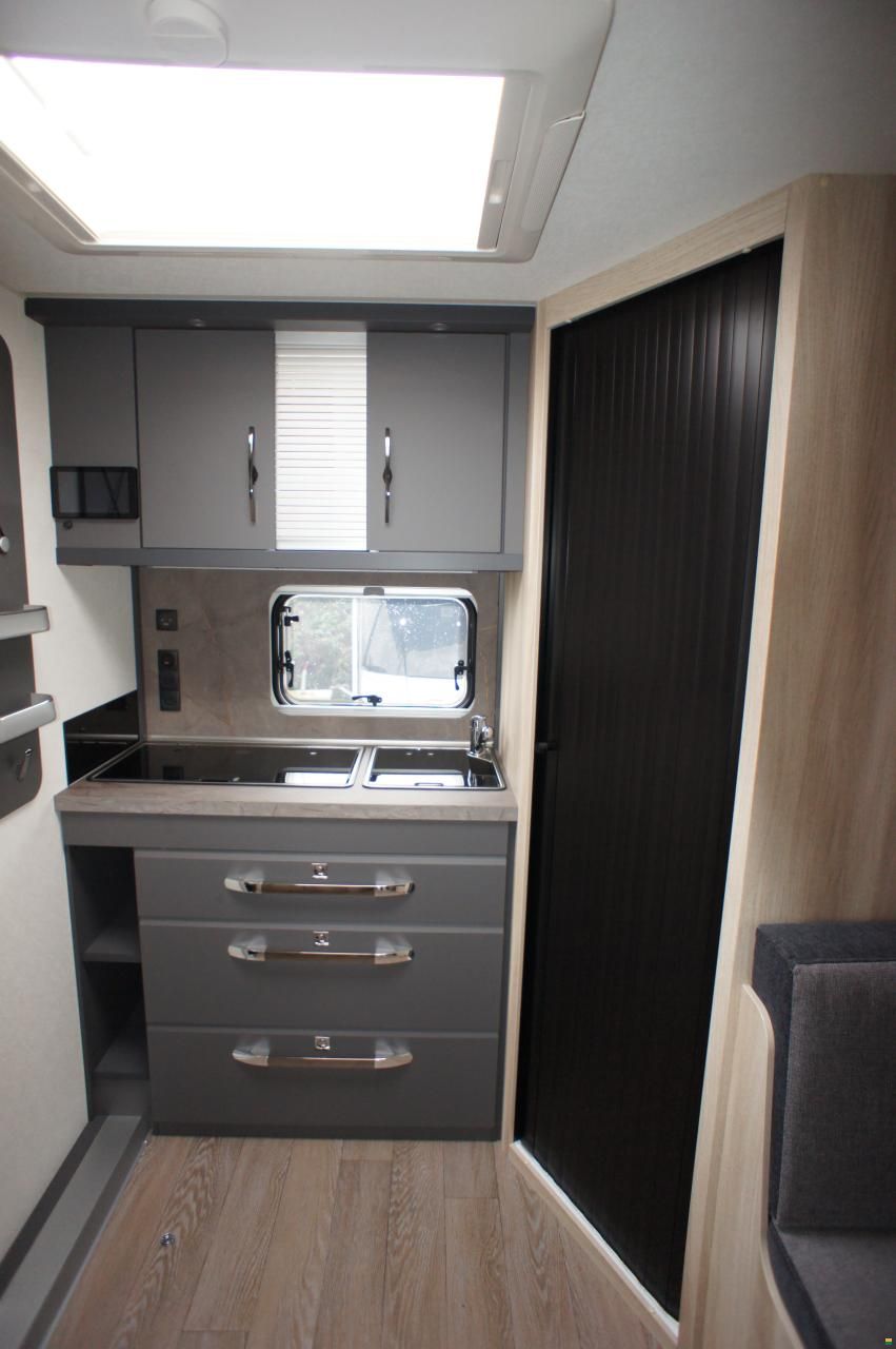 Hobby De Luxe 460 SL