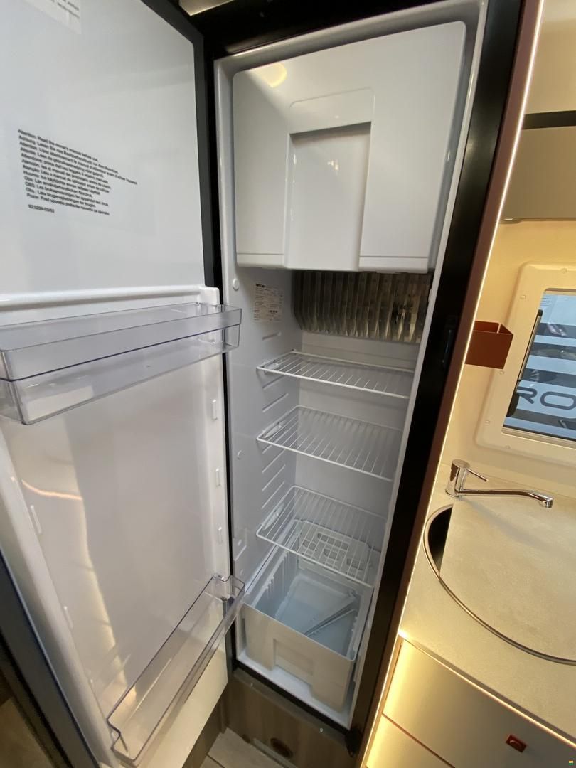 Roller Team Kronos 285 TL, Ford 165PS Automat