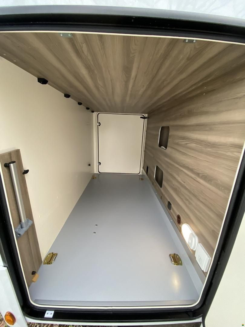 Roller Team Kronos 285 TL, Ford 165PS Automat