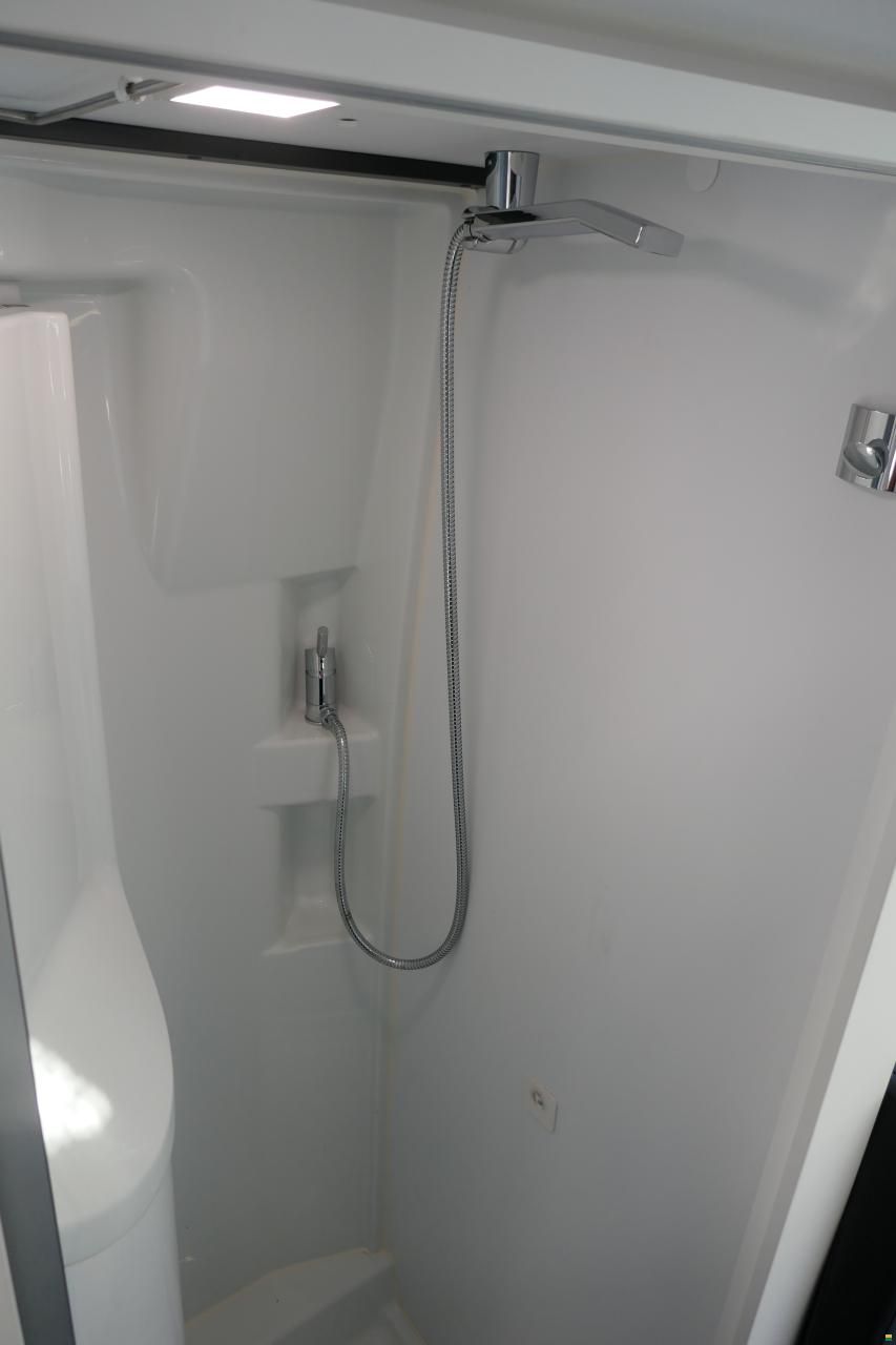 Adria Twin Supreme 600 SPB