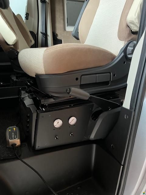 Megamobil Mega Lounge 640