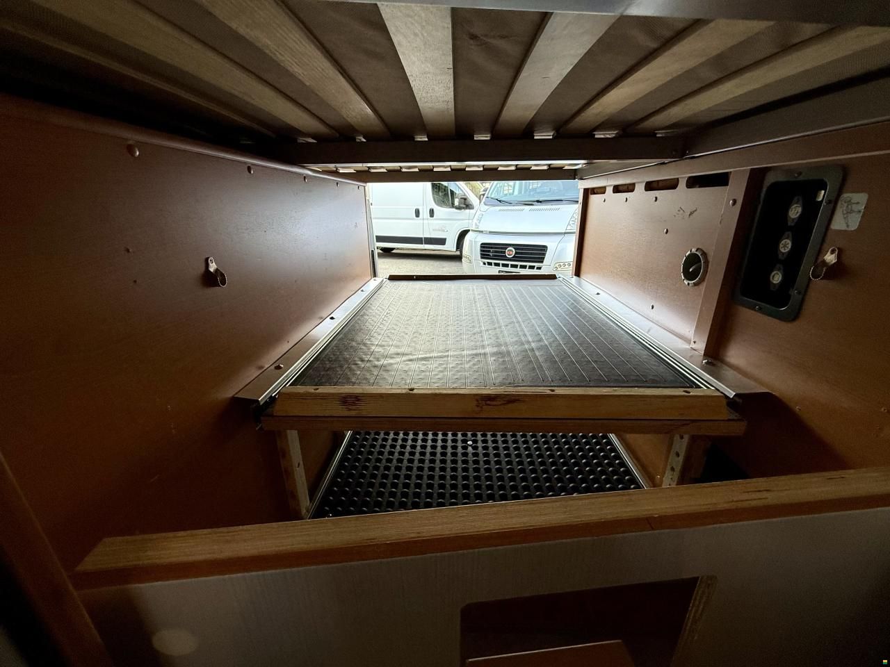 P&ouml;ssl 2 Win - Solar - 3.0 l