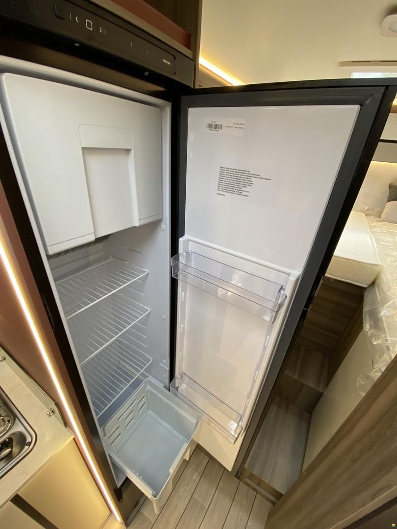 Roller Team Kronos Fit 281 TL, Ford 165PS Automat