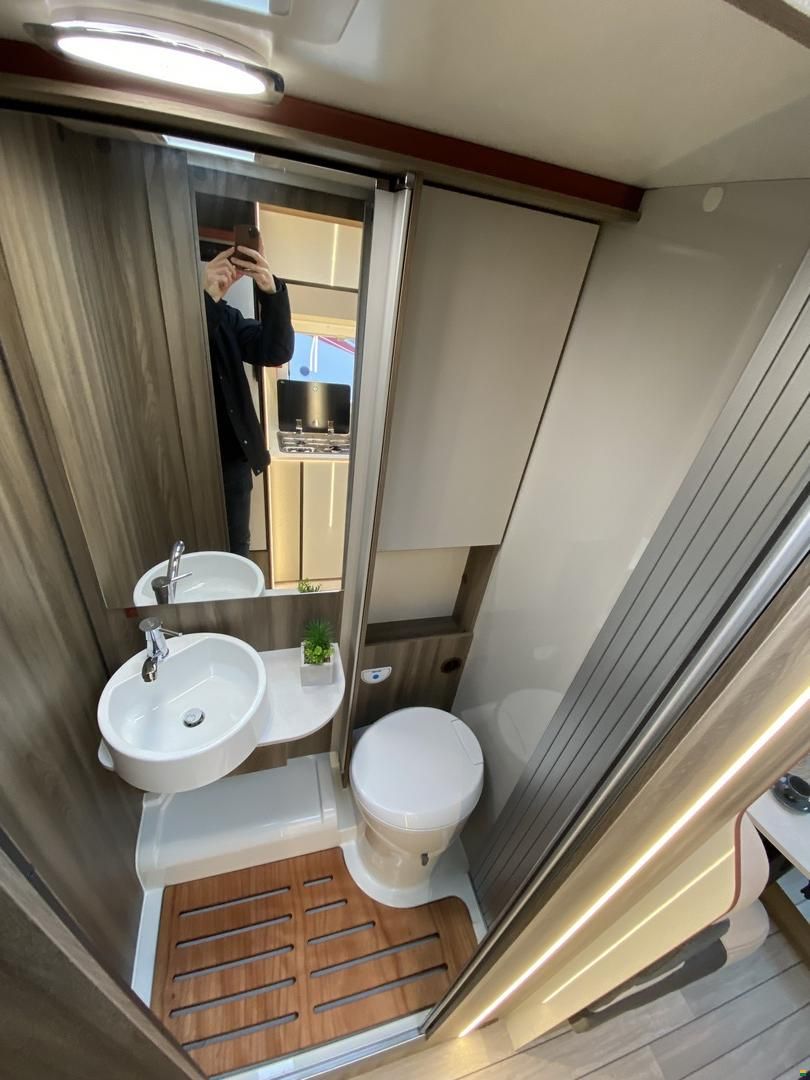 Roller Team Kronos Fit 281 TL, Ford 165PS Automat