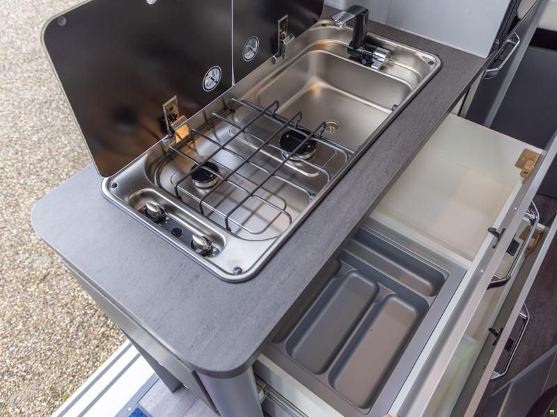 Weinsberg CaraBus Grey 600 MQH Edition [Fire]