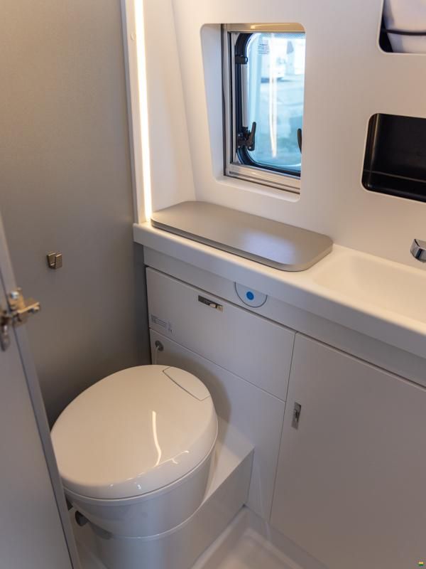 Weinsberg CaraBus Grey 600 MQH Edition [Fire]