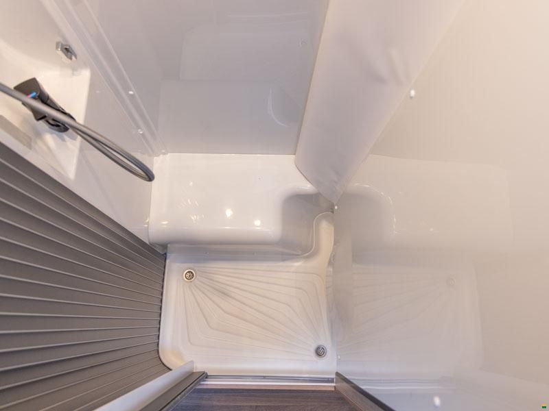 Knaus Live TI 650 MEG Platinum Selection