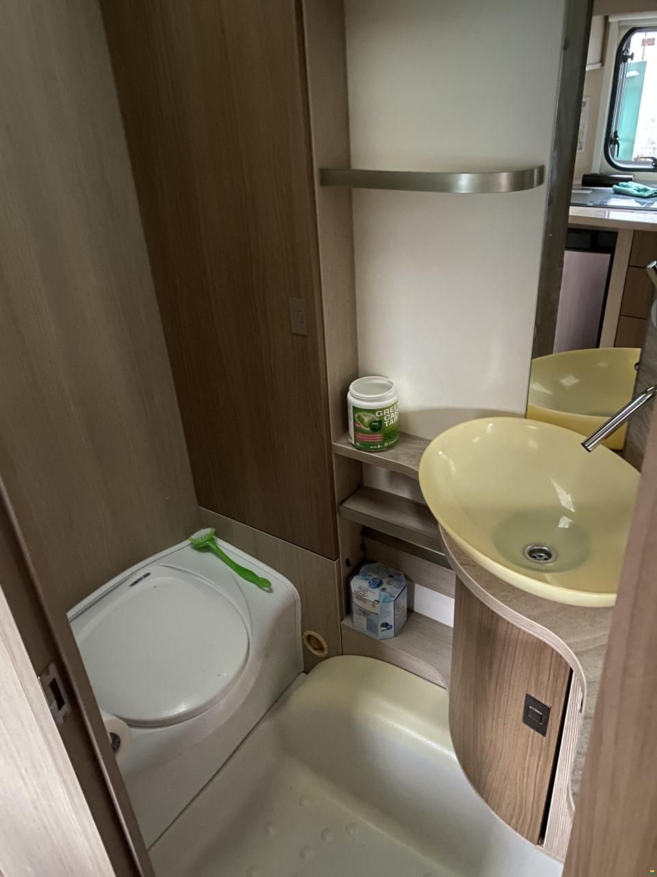 B&uuml;rstner Averso 475TL