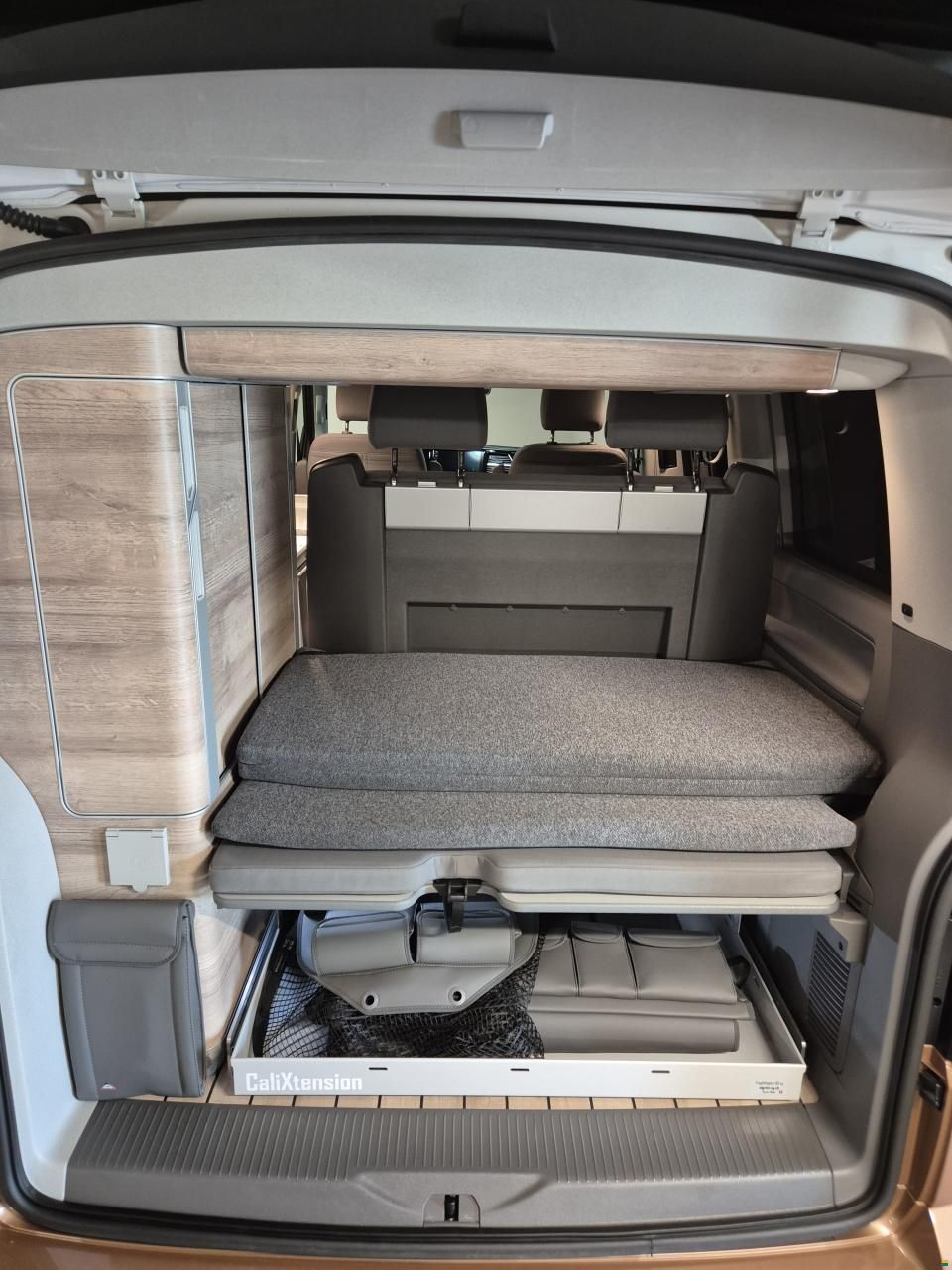 Volkswagen T6.1 California Ocean 4M