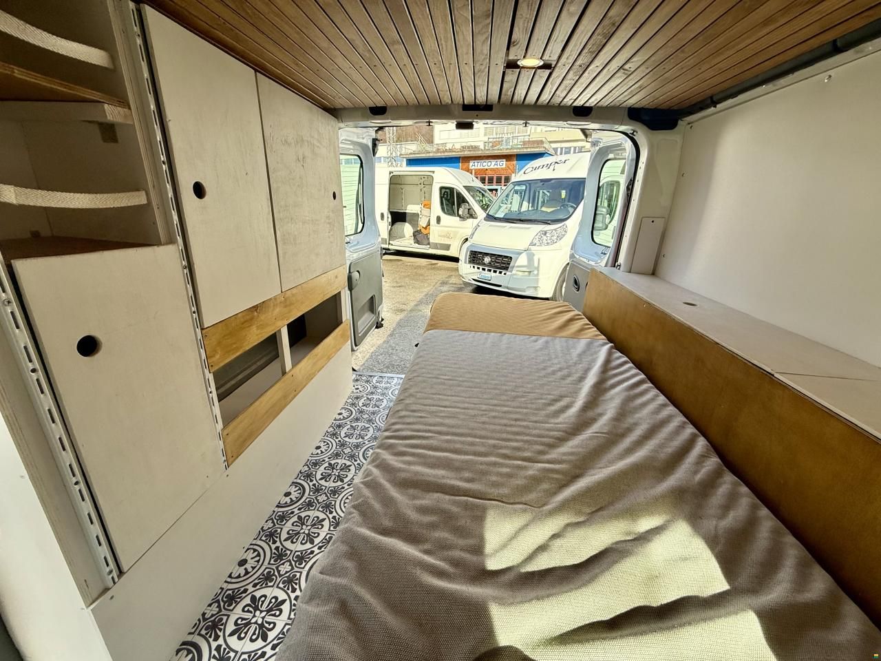 Opel Vivaro Camper