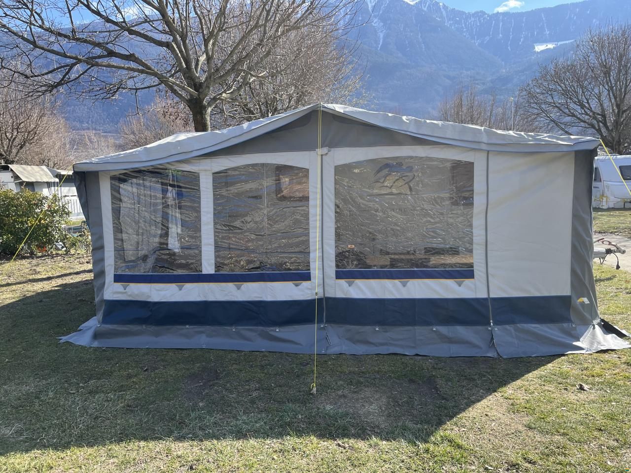 Knaus S&uuml;dwind 500 FDK