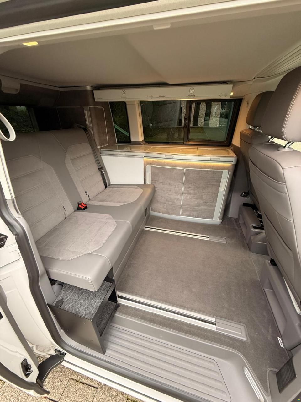 Volkswagen T 6.1 California Ocean Edition