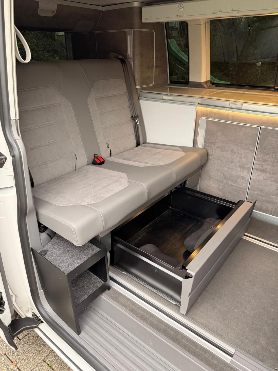 Volkswagen T 6.1 California Ocean Edition