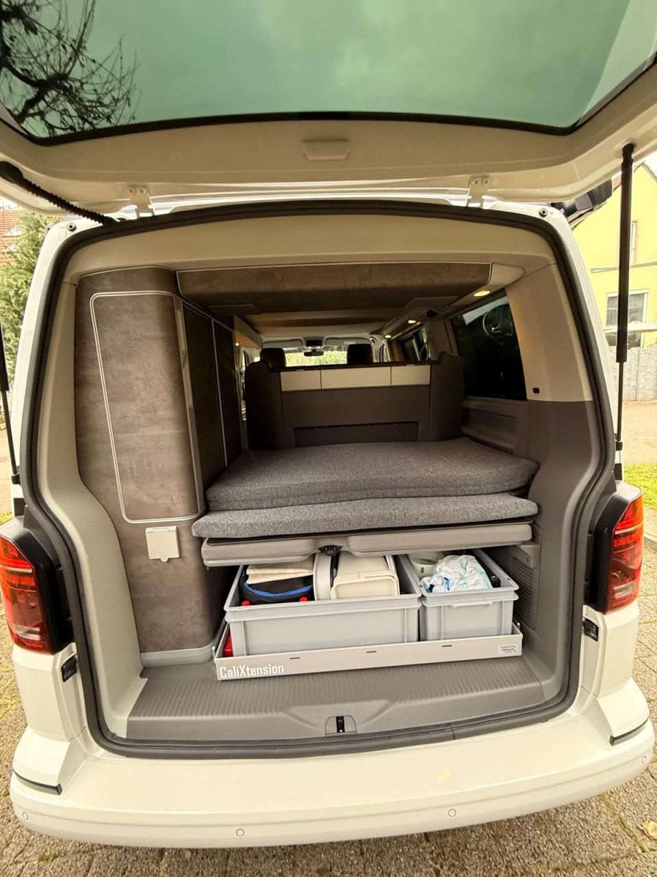 Volkswagen T 6.1 California Ocean Edition