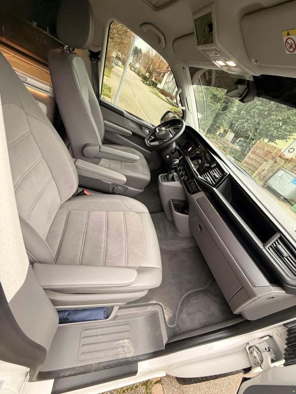 Volkswagen T 6.1 California Ocean Edition