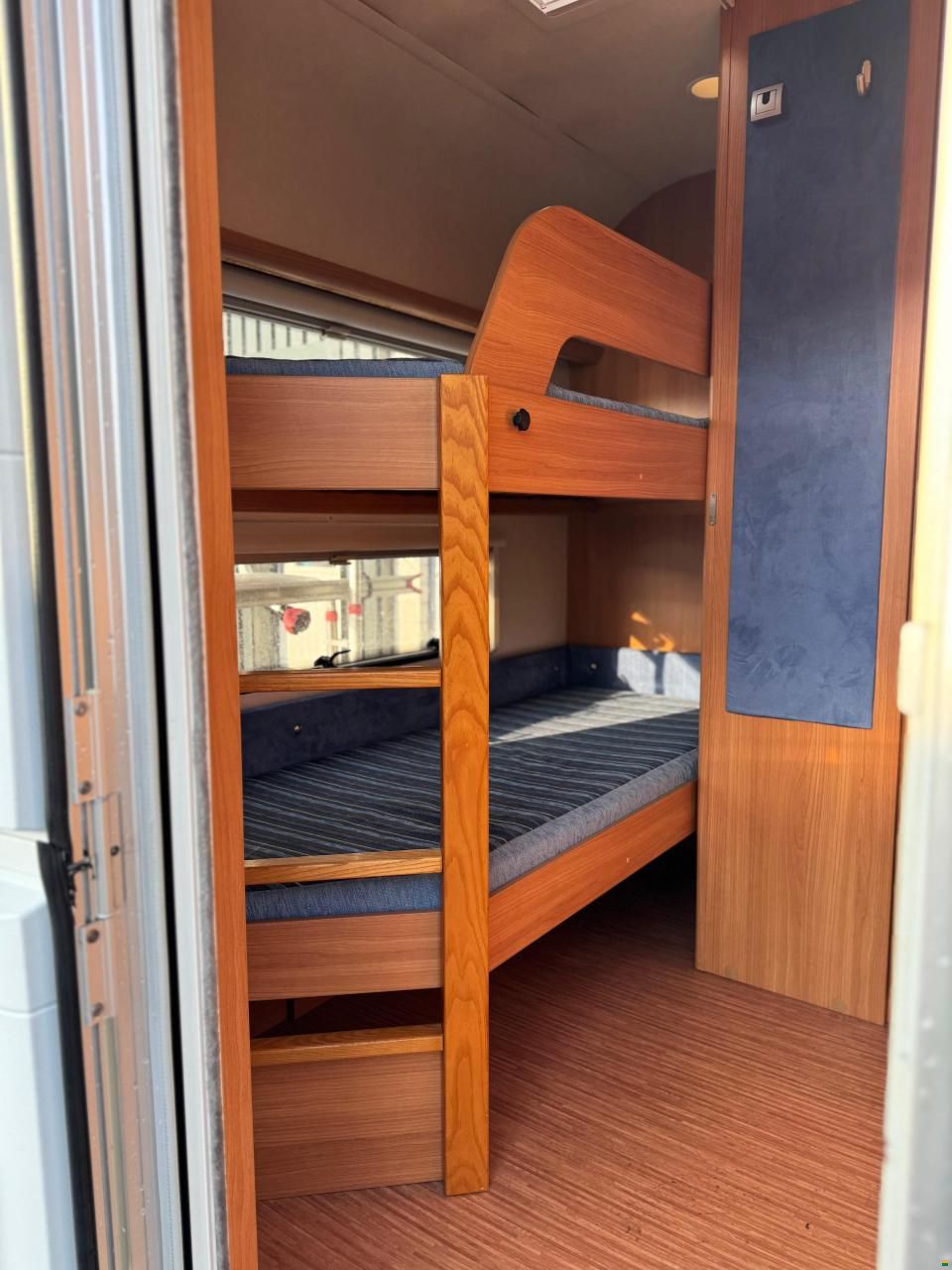 Knaus Sport 500 Kaj&uuml;tenbett