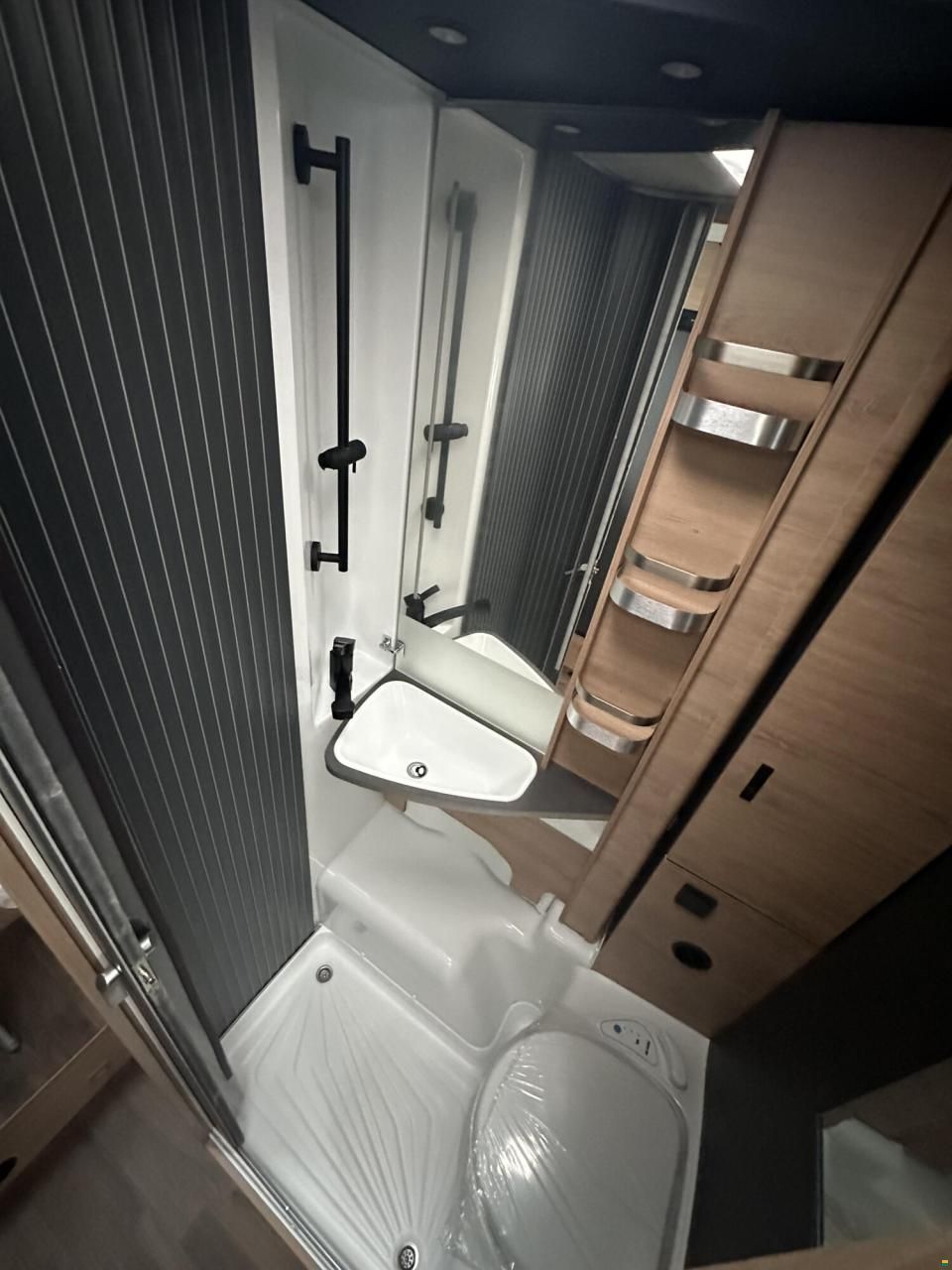 Knaus L!VE I 650 MEG