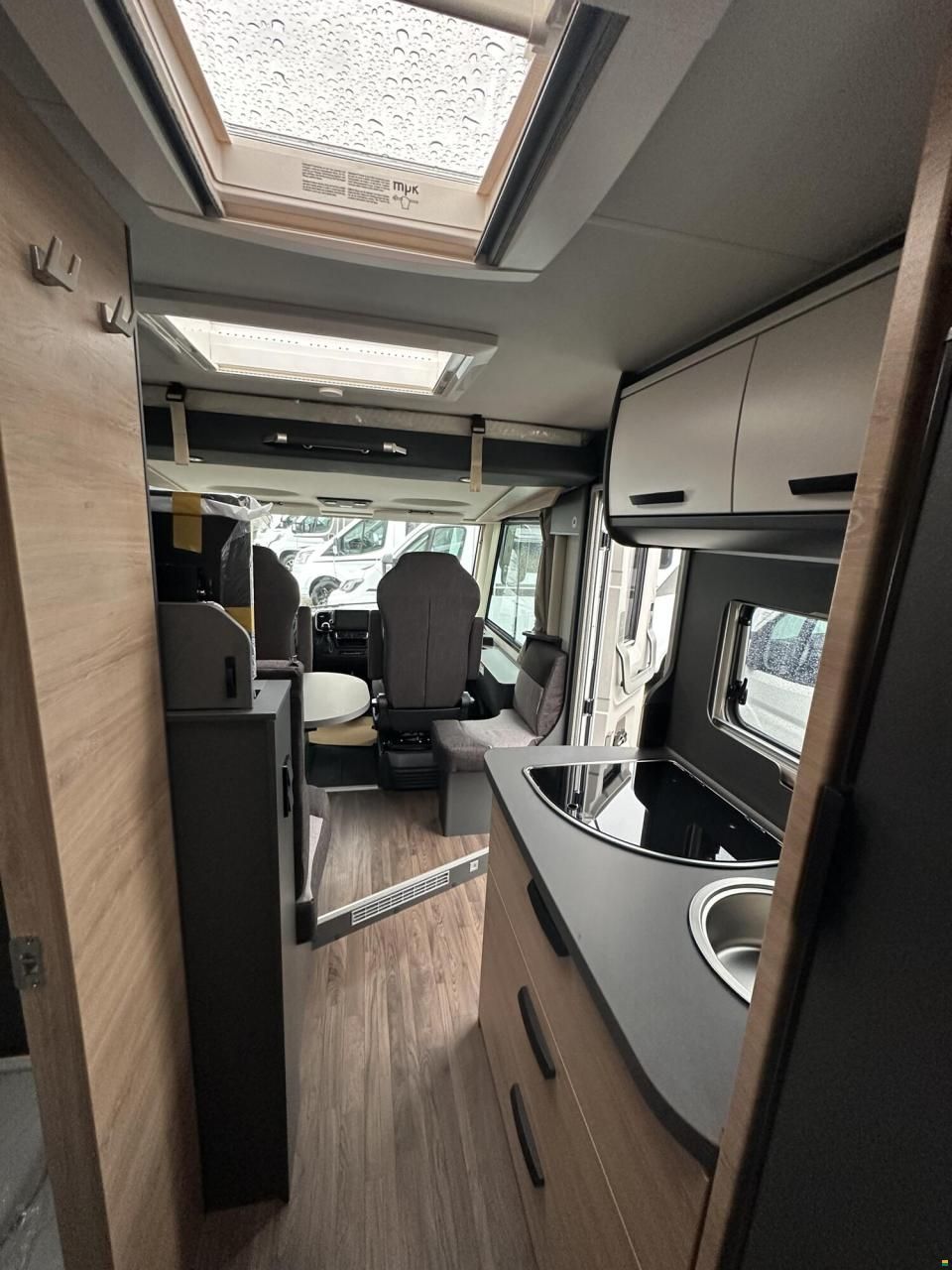 Knaus L!VE I 650 MEG