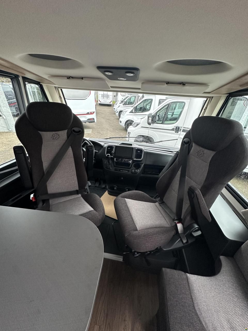 Knaus L!VE I 650 MEG