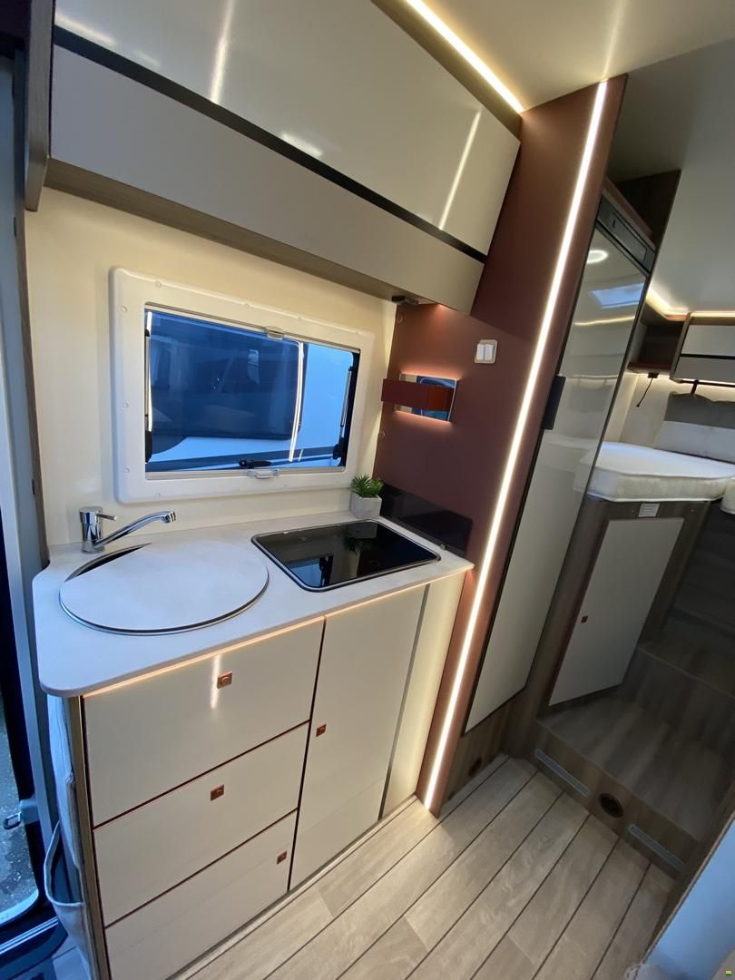 Roller Team Kronos Fit 281P, Ford 165PS Automat