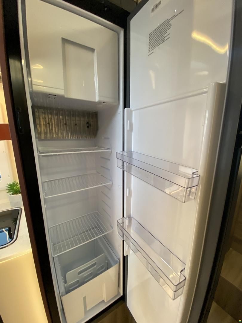 Roller Team Kronos Fit 281P, Ford 165PS Automat