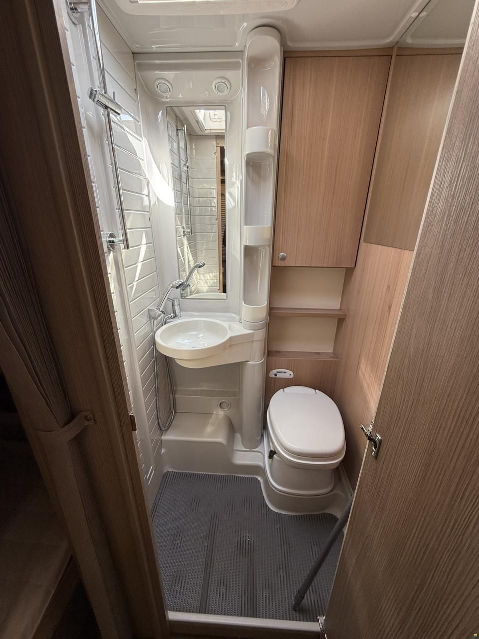 Bürstner Averso 500 TK