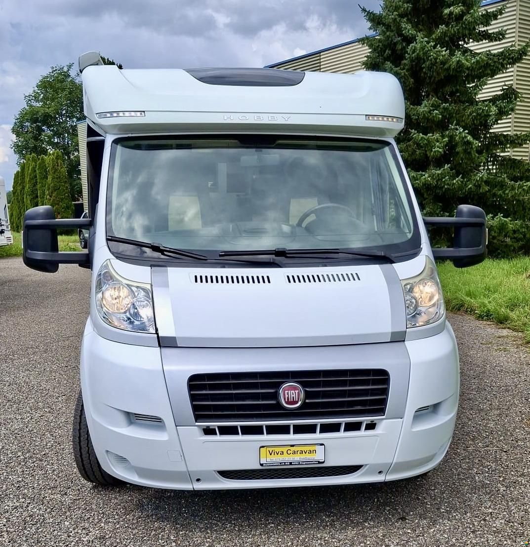 Hobby First Class Mobil