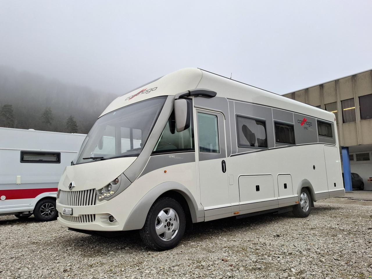 Carthago CHIC E-LINE i50