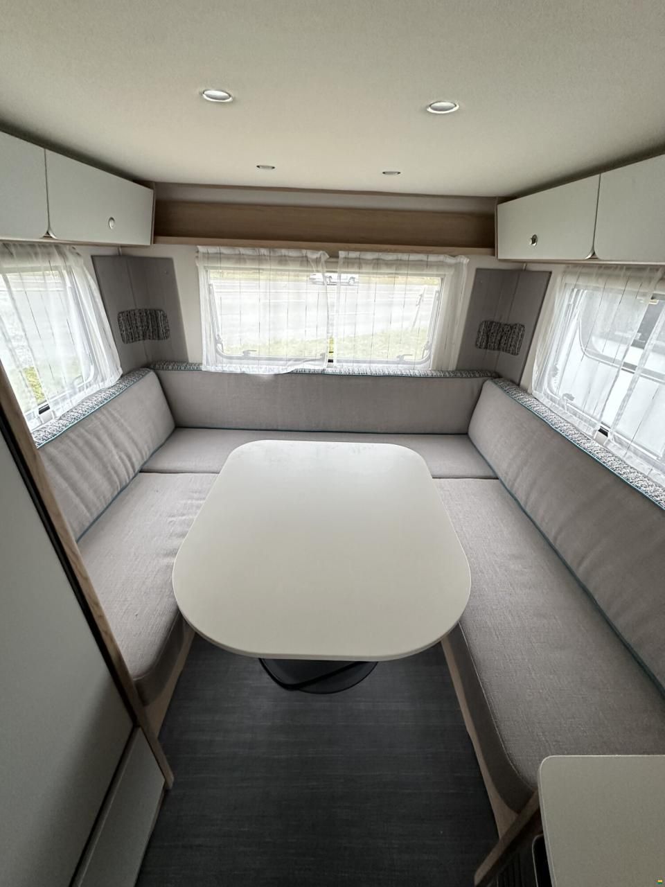 Dethleffs Aero 460 KR up