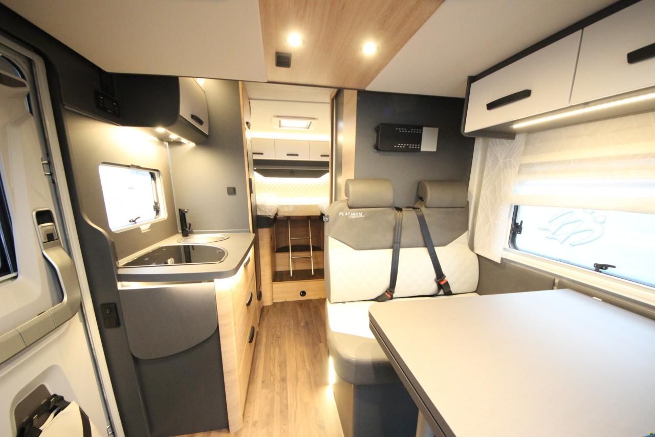 Knaus LIVE WAVE 650 MEG PlAT.SEL. (2026)