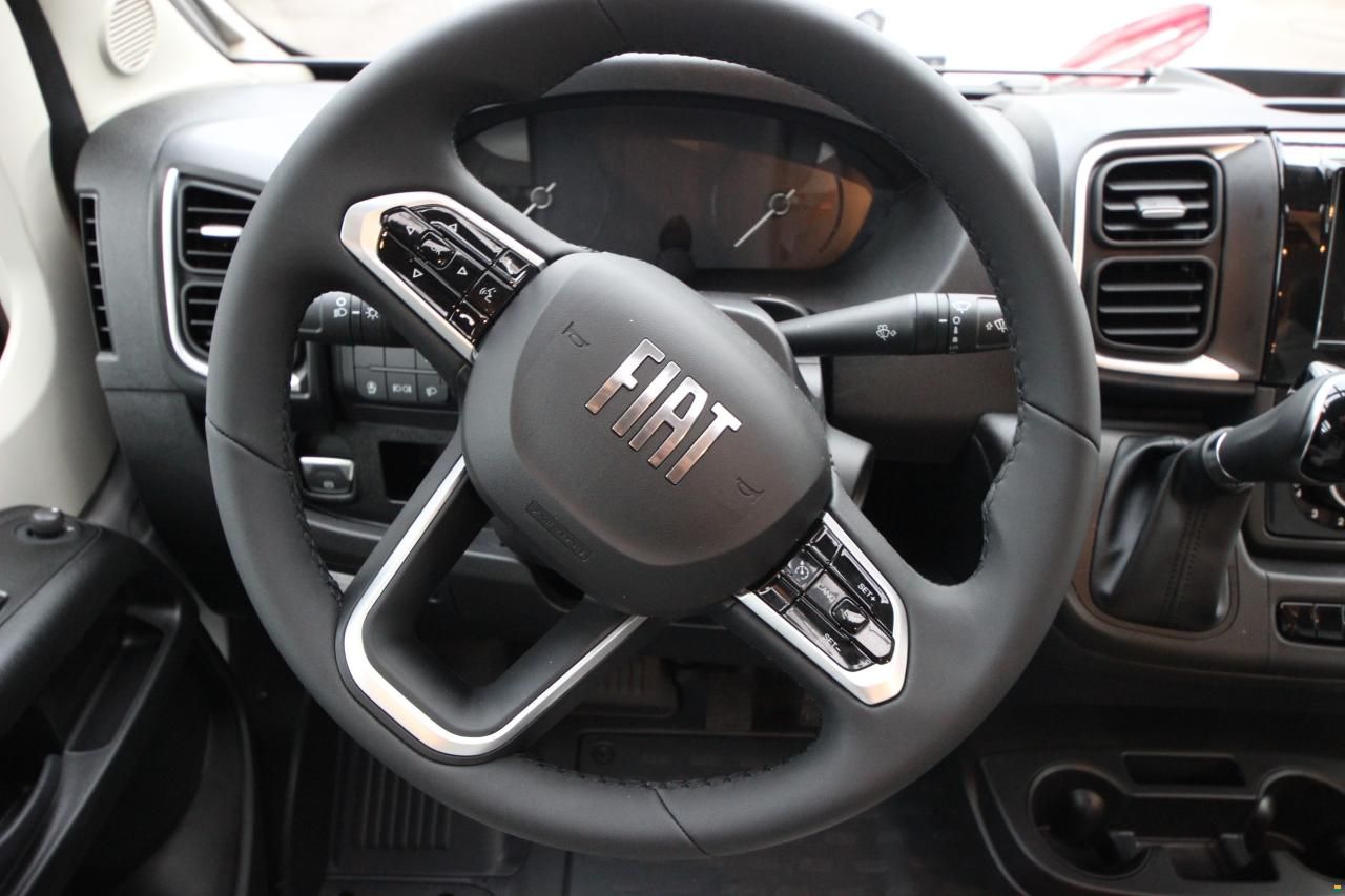 Knaus LIVE WAVE 650 MEG PlAT.SEL. (2026)