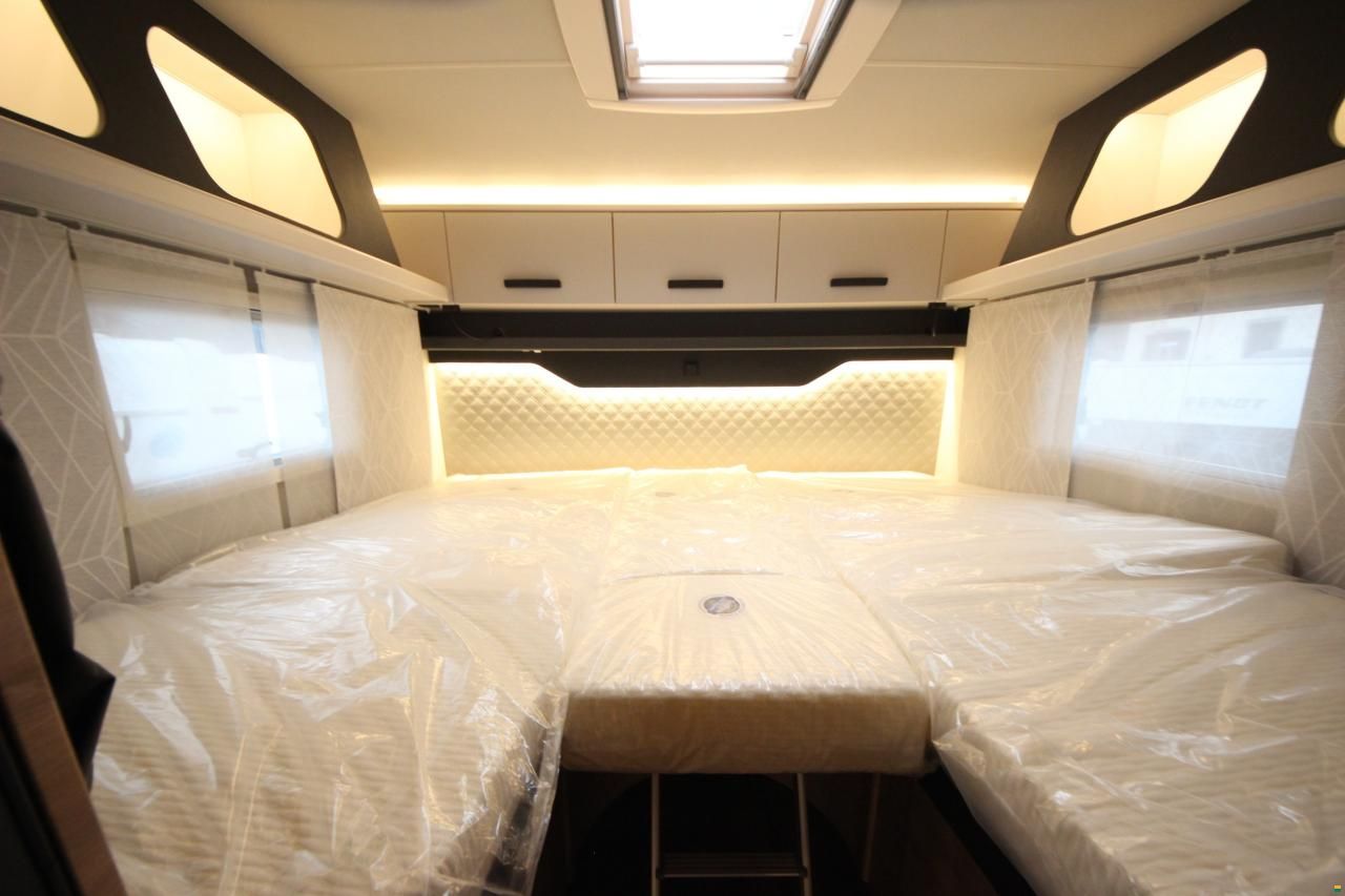 Knaus LIVE WAVE 650 MEG PlAT.SEL. (2026)