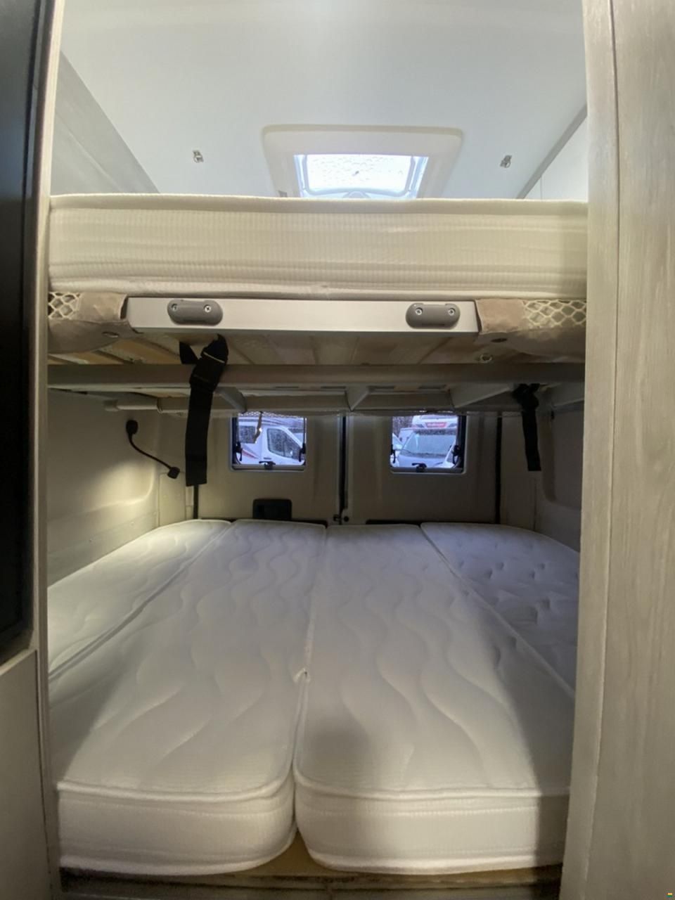 Roller Team Livingstone 5 Sport, Fiat 2.2MJ 140PS