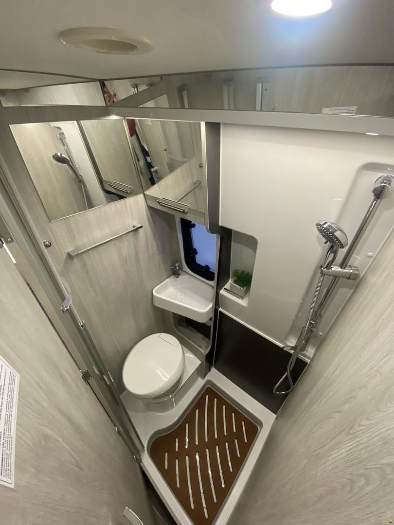 Roller Team Livingstone 5 Sport, Fiat 2.2MJ 140PS