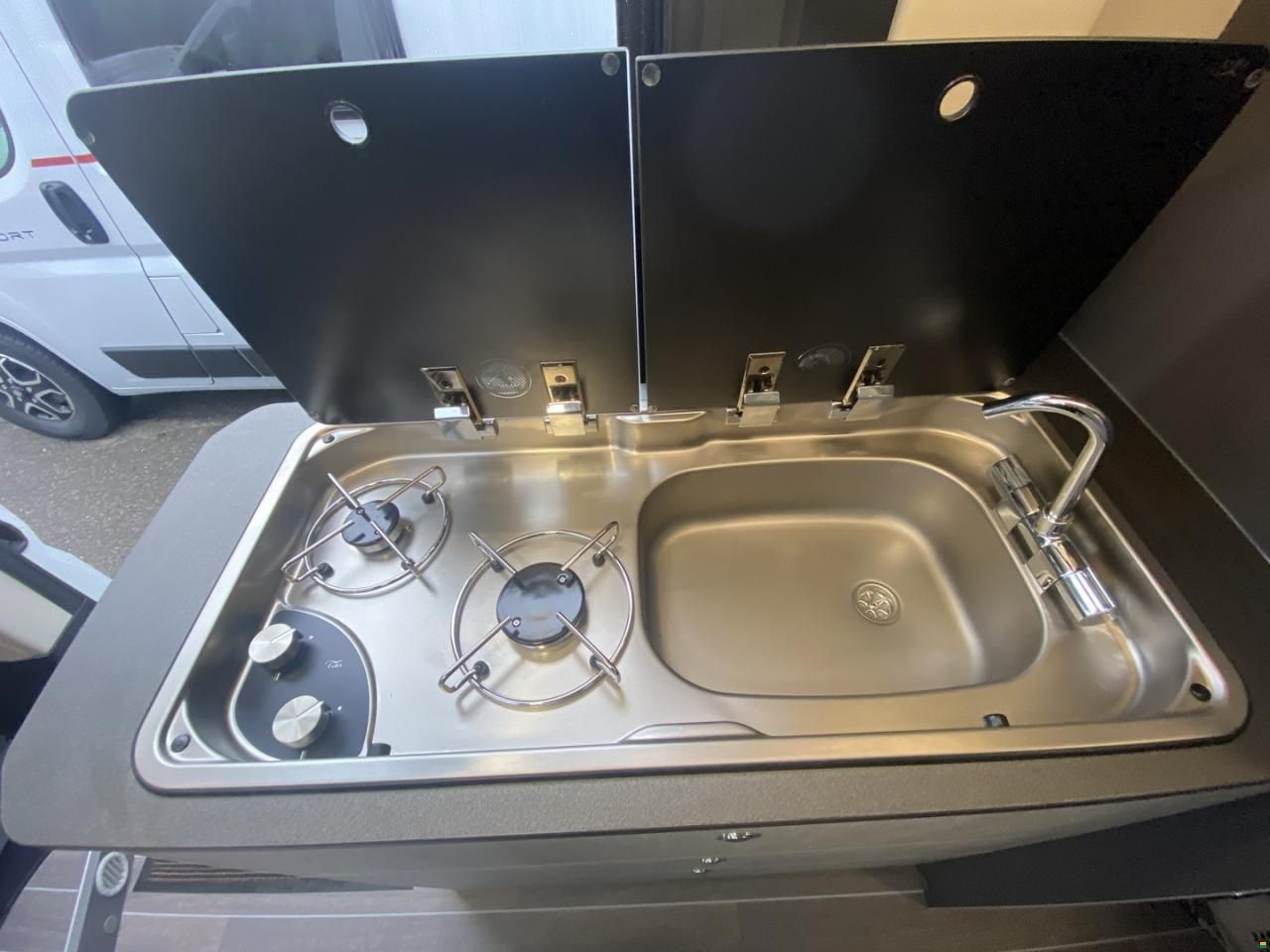 Roller Team Livingstone 5 Sport, Fiat 2.2MJ 140PS