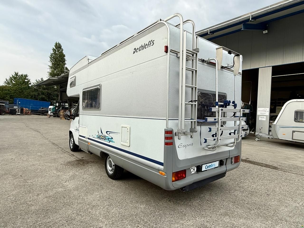 Dethleffs Golbetrotter A5880- Family Travel