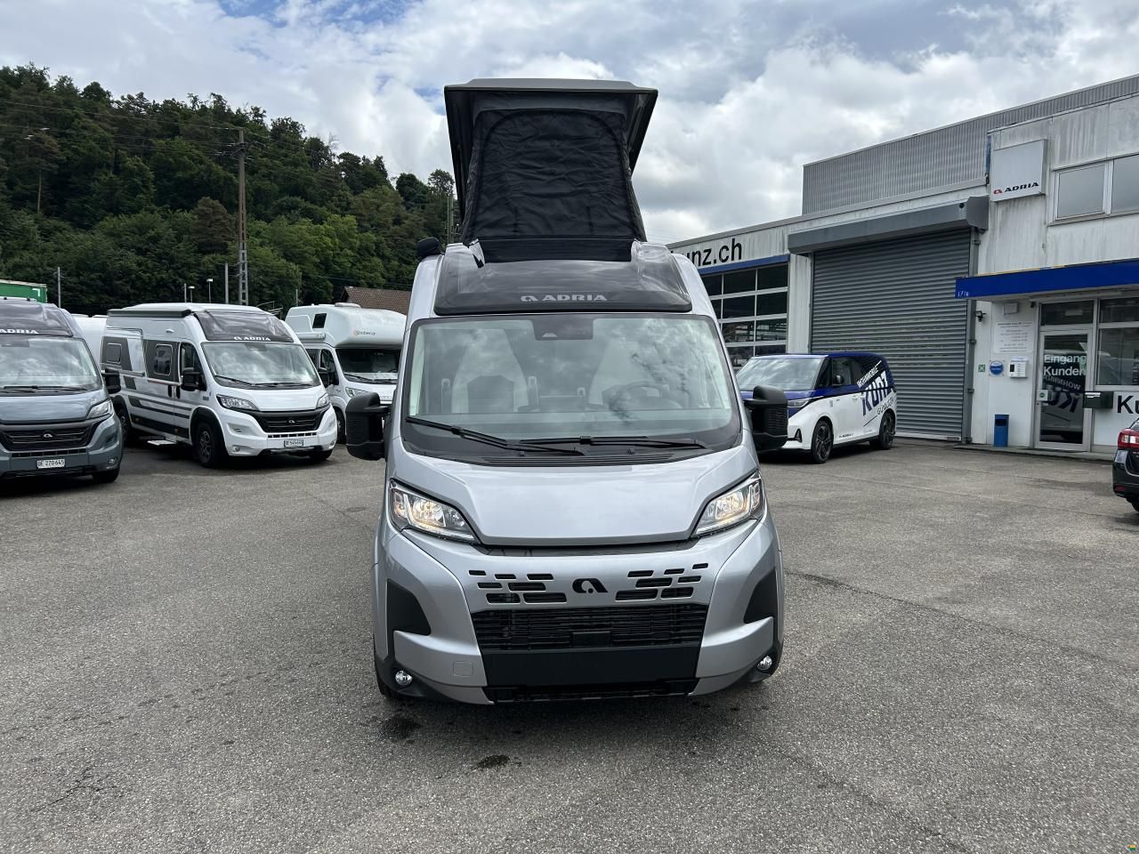 Adria Twin 640 SGX 60Y PopTop DeLuxe