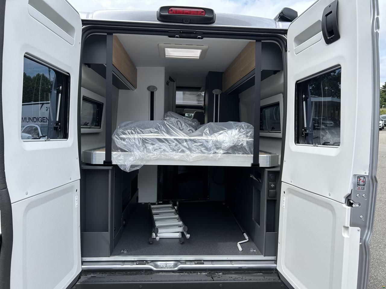 Adria Twin 640 SGX 60Y PopTop DeLuxe