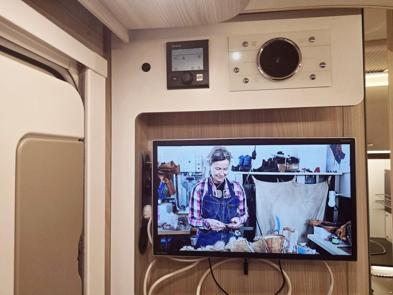 Bürstner Lyseo BT 690 G 2.3 MJ 150