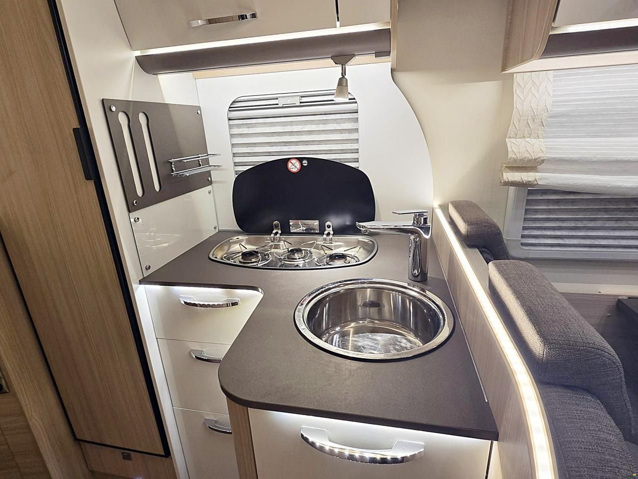 Bürstner Lyseo BT 690 G 2.3 MJ 150