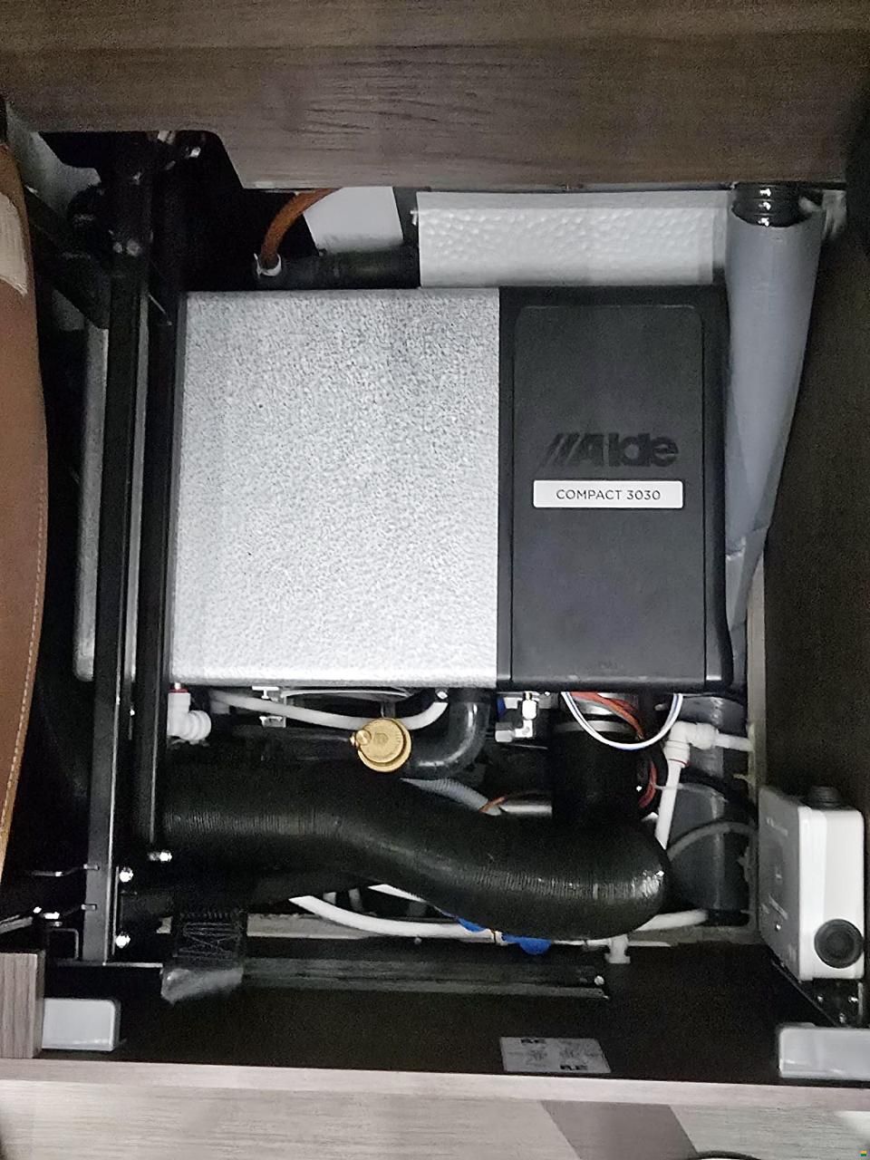 Adria Matrix 670 DL SUPREME 2.2 AUTOMAT 180MJ