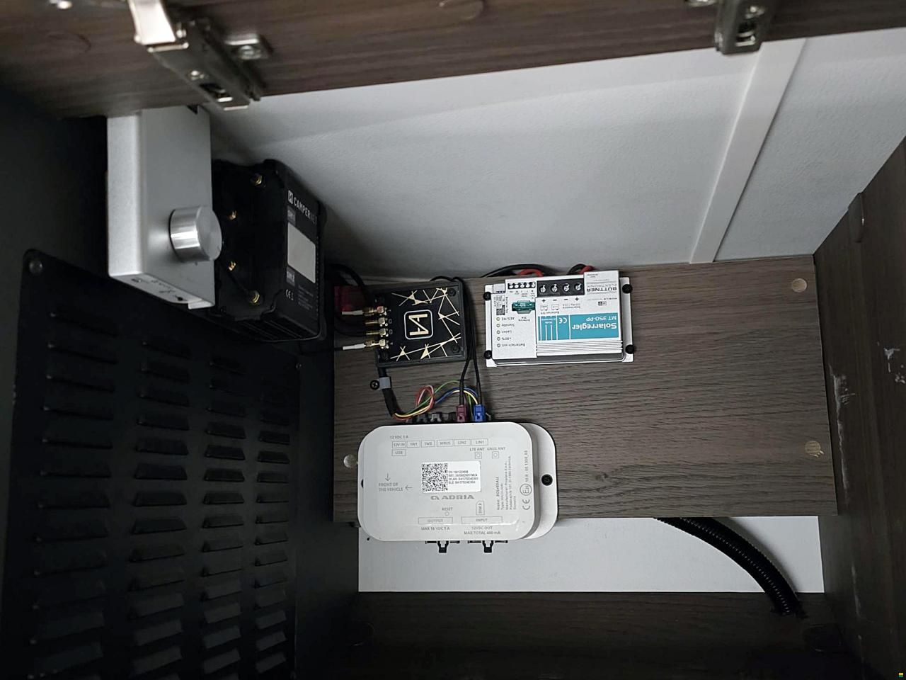 Adria Matrix 670 DL SUPREME 2.2 AUTOMAT 180MJ