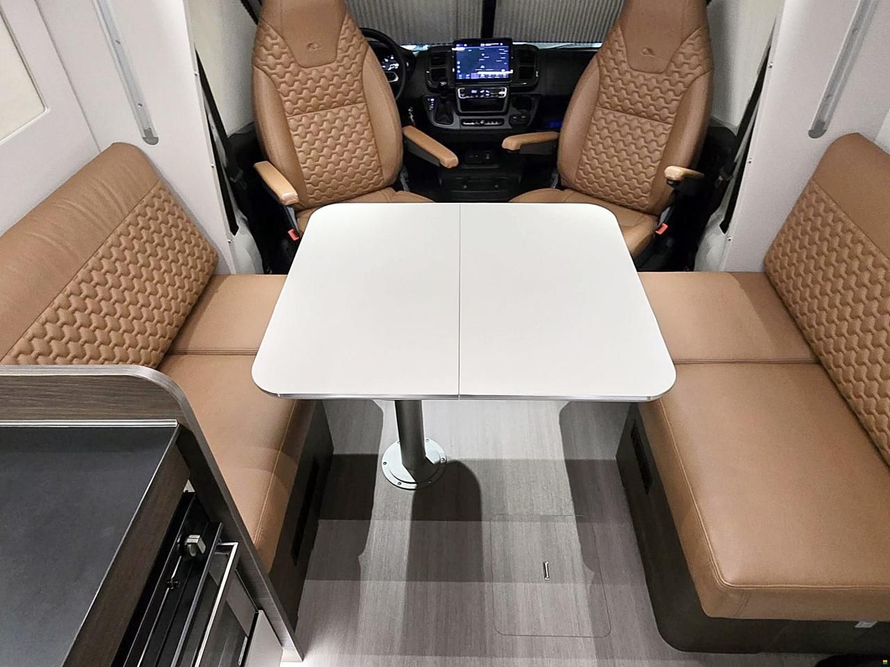 Adria Matrix 670 DL SUPREME 2.2 AUTOMAT 180MJ