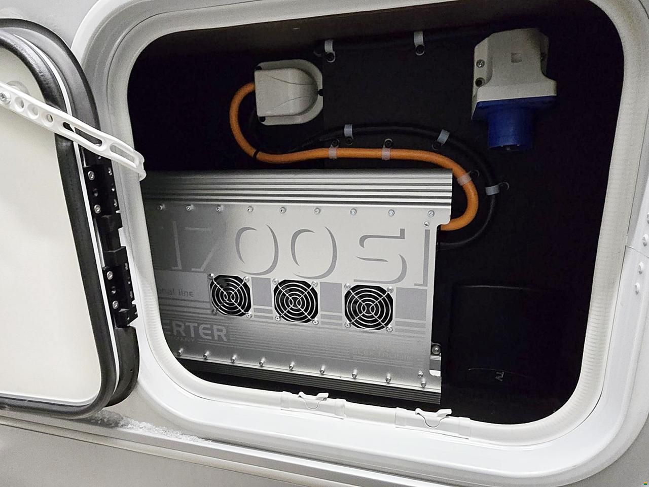 Adria Matrix 670 DL SUPREME 2.2 AUTOMAT 180MJ